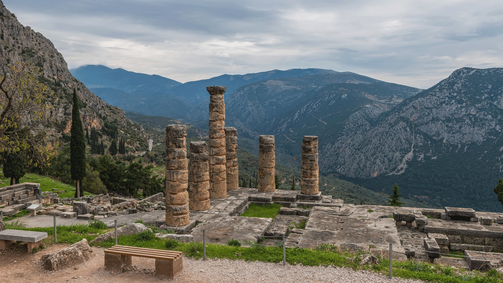 Delphi Day Trip